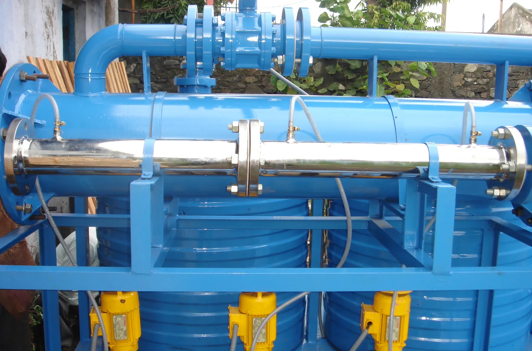 Online mixing system on its skid